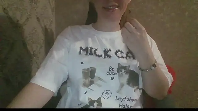 Snapshot of Sladkiegubki chatting on November 2025 12:58:01 AM Sladkiegubki online show from November 2025 12:58:01 AM