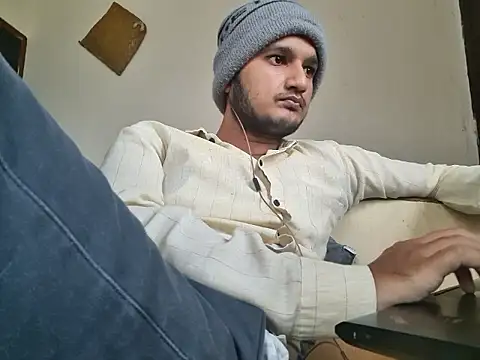 Jonrobinso online show from September 2025 06:17:01 AM