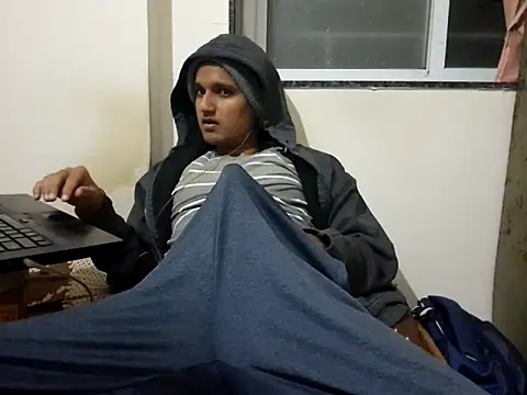 Jonrobinso online show from December 2025 03:17:02 PM