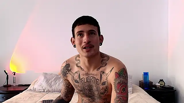 Snapshot of anika_lowen02 chatting on December 2024 03:21:01 PM anika lowen02 online show from December 2024 03:21:01 PM