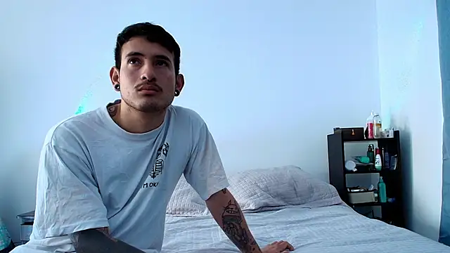 Snapshot of anika_lowen02 chatting on December 2024 02:55:01 PM anika lowen02 online show from December 2024 02:55:01 PM