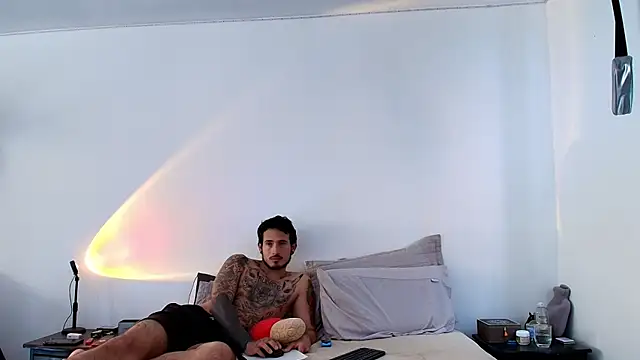 Snapshot of anika_lowen02 chatting on January 2025 02:42:01 PM anika lowen02 online show from January 2025 02:42:01 PM