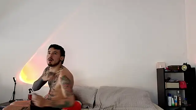 Snapshot of anika_lowen02 chatting on March 2025 03:48:02 PM anika lowen02 online show from March 2025 03:48:02 PM