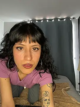 Snapshot of anika_lowen02 chatting on October 2025 04:33:01 PM anika lowen02 online show from October 2025 04:33:01 PM