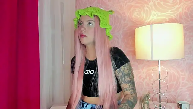 MelaniieRoux online show from November 2025 07:36:02 PM