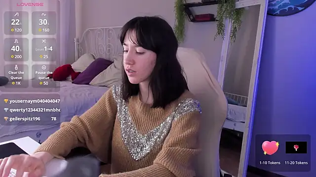 Belle Via online show from March 2025 08:43:01 AM