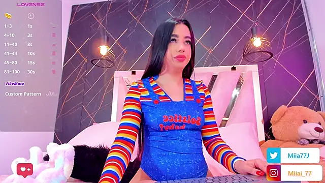 Snapshot of Miia77_ chatting on October 2025 03:07:02 AM Miia77 online show from October 2025 03:07:02 AM