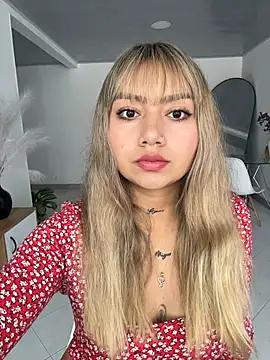 amanda-medrano1 online show from February 2026 02:46:01 PM