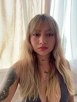 amanda-medrano1 online show from February 2026 02:13:01 PM