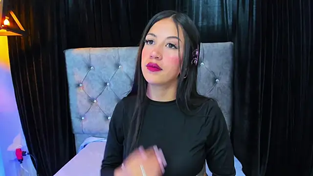 Snapshot of JulessCornett chatting on March 2025 08:21:01 PM JulessCornett online show from March 2025 08:21:01 PM