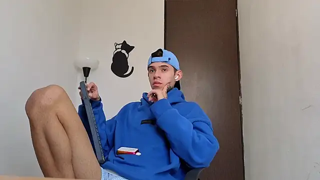 Saturno v online show from April 2026 01:04:01 PM