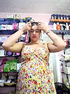 Miia grand online show from November 2025 12:52:01 PM