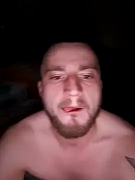 wariacik0024 online show from March 2026 02:18:01 AM