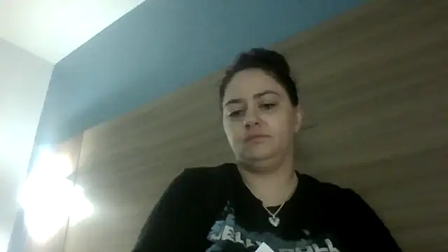 Snapshot of lilbishmiss chatting on May 2026 04:15:02 PM lilbishmiss online show from May 2026 04:15:02 PM