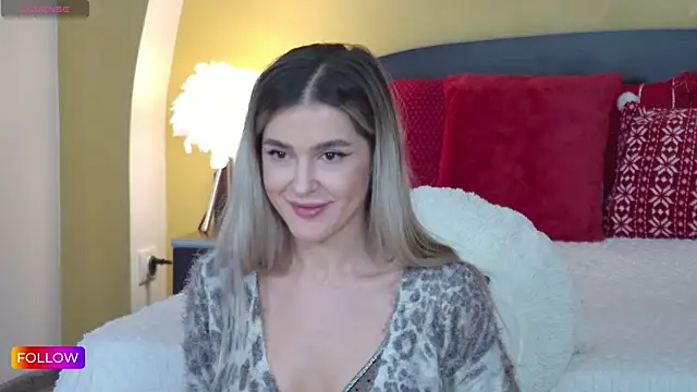 Snapshot of Sarah-Hart chatting on December 2024 04:51:02 PM Sarah-Hart online show from December 2024 04:51:02 PM
