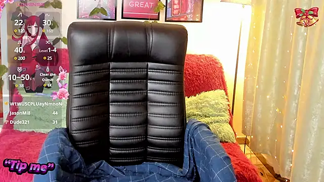 KarambaMoon online show from December 2024 10:51:02 PM