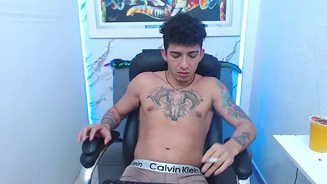 targuerian22 online show from September 2025 05:51:02 AM