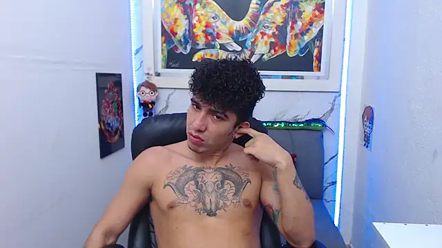 targuerian22 online show from October 2025 12:11:02 AM