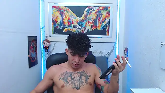 targuerian22 online show from November 2025 02:00:02 AM