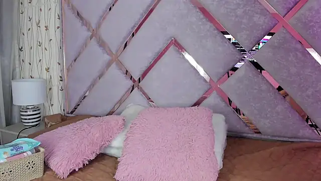 hanna  azumi online show from February 2025 03:12:01 AM