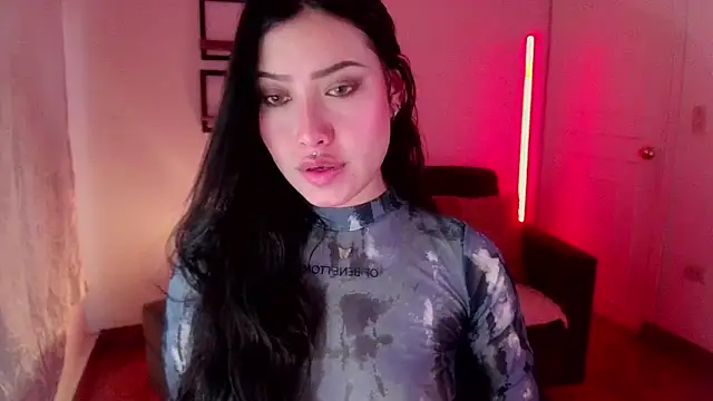 Snapshot of Emilyswan04 chatting on February 2025 03:59:02 PM Emilyswan04 online show from February 2025 03:59:02 PM