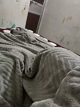 Snapshot of Gururonny07 chatting on December 2024 09:06:02 AM Gururonny07 online show from December 2024 09:06:02 AM