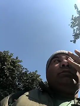 Snapshot of Gururonny07 chatting on February 2025 08:20:02 AM Gururonny07 online show from February 2025 08:20:02 AM