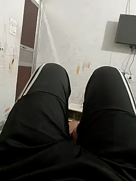 Snapshot of Gururonny07 chatting on February 2025 04:03:01 AM Gururonny07 online show from February 2025 04:03:01 AM