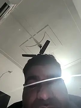 Snapshot of Gururonny07 chatting on February 2025 08:10:02 AM Gururonny07 online show from February 2025 08:10:02 AM