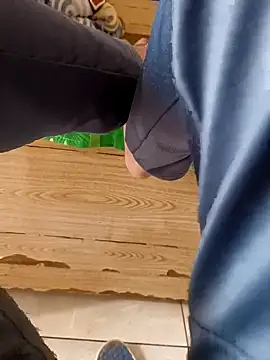 Snapshot of Gururonny07 chatting on March 2025 03:43:01 AM Gururonny07 online show from March 2025 03:43:01 AM