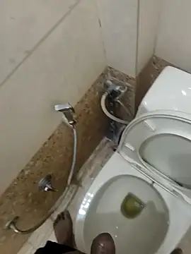 Snapshot of Gururonny07 chatting on September 2025 06:21:01 PM Gururonny07 online show from September 2025 06:21:01 PM