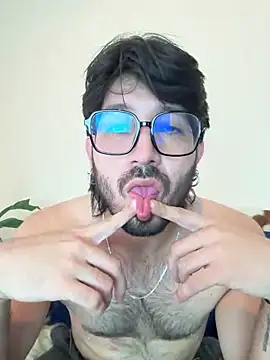 Snapshot of Ackerman_Eren_ chatting on January 2025 07:37:01 PM Ackerman Eren online show from January 2025 07:37:01 PM