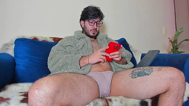 Snapshot of Ackerman_Eren_ chatting on January 2025 12:30:01 PM Ackerman Eren online show from January 2025 12:30:01 PM