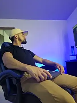 MAXIMUS MASTE3 online show from February 2026 08:14:02 PM