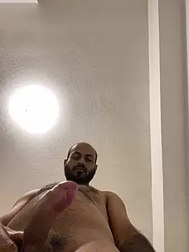 Snapshot of islandvybee55 chatting on January 2025 03:42:02 AM islandvybee55 online show from January 2025 03:42:02 AM