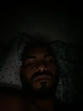 Snapshot of islandvybee55 chatting on February 2025 05:46:02 AM islandvybee55 online show from February 2025 05:46:02 AM