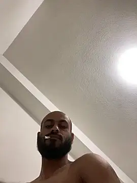 Snapshot of islandvybee55 chatting on March 2025 04:05:02 AM islandvybee55 online show from March 2025 04:05:02 AM