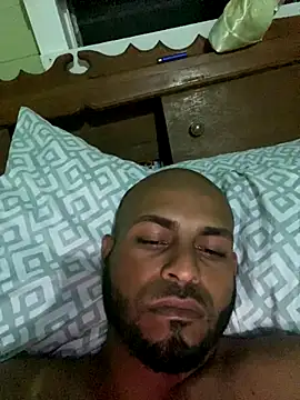 islandvybee55 online show from December 2025 02:50:02 AM