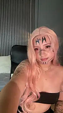 Snapshot of MiaPetit_ chatting on November 2025 04:14:01 AM MiaPetit online show from November 2025 04:14:01 AM