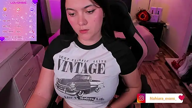 NahiaraEvans  online show from March 2026 08:31:01 AM