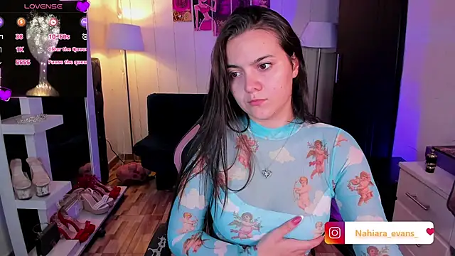 Snapshot of NahiaraEvans_ chatting on July 2026 11:01:02 AM NahiaraEvans online show from July 2026 11:01:02 AM