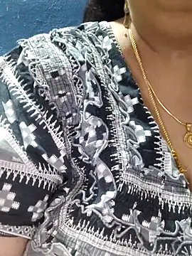 tamilthanushri online show from October 2025 09:19:02 AM