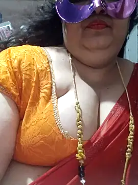 Snapshot of tamilthanushri chatting on April 2026 06:44:02 PM tamilthanushri online show from April 2026 06:44:02 PM
