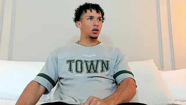 Snapshot of Dominick_star chatting on December 2024 03:33:02 AM Dominick star online show from December 2024 03:33:02 AM