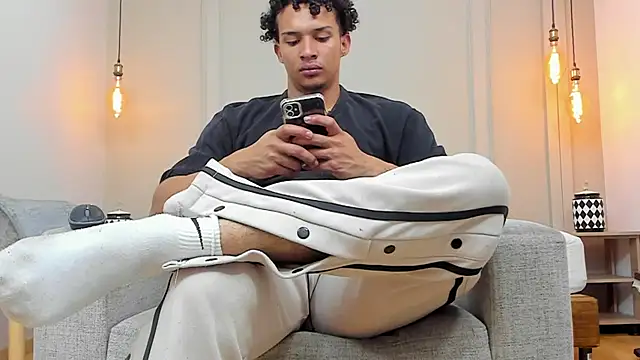 Snapshot of Dominick_star chatting on February 2025 10:08:02 AM Dominick star online show from February 2025 10:08:02 AM