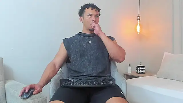 Snapshot of Dominick_star chatting on February 2025 04:03:02 AM Dominick star online show from February 2025 04:03:02 AM