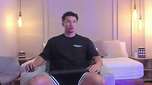 Snapshot of Dominick_star chatting on March 2025 05:00:02 AM Dominick star online show from March 2025 05:00:02 AM