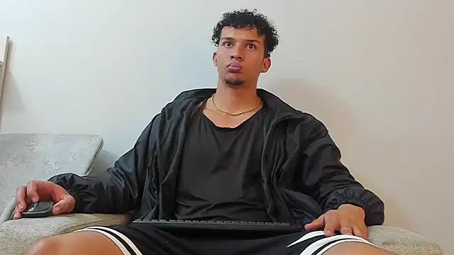 Snapshot of Dominick_star chatting on March 2025 03:09:02 AM Dominick star online show from March 2025 03:09:02 AM