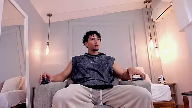 Snapshot of Dominick_star chatting on September 2025 04:36:02 AM Dominick star online show from September 2025 04:36:02 AM