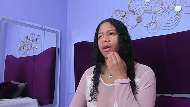 Sofi Fox  online show from February 2025 11:39:02 AM